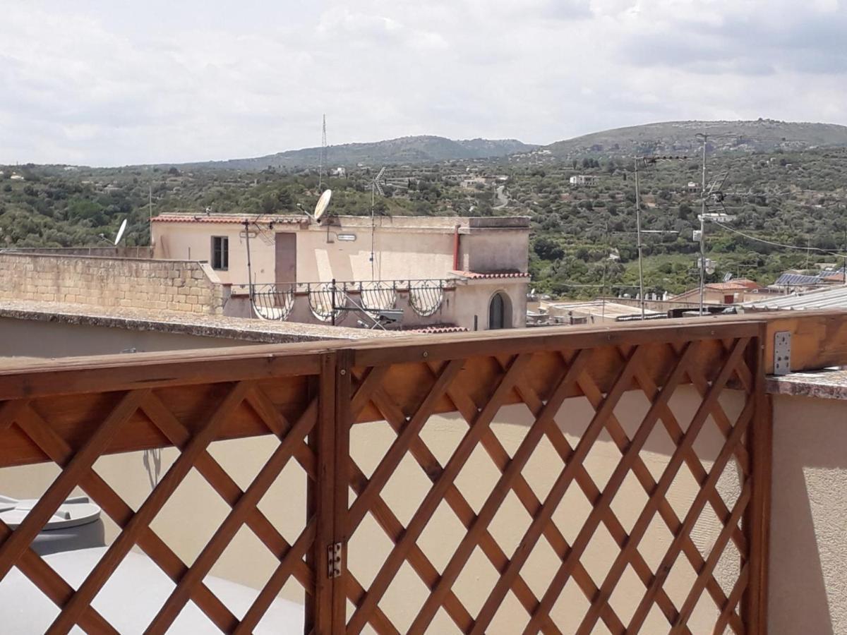 Bed and Breakfast A casa tua Noto Exterior foto